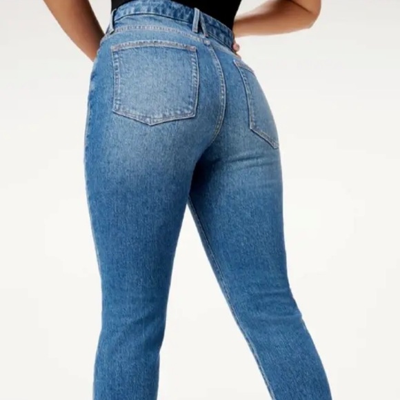 GOOD AMERICAN Good Classic Hi Rise Raw Hem Jean - Picture 3 of 5